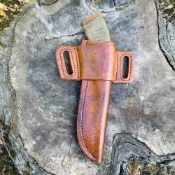 couteau de chasse d'artisan / corne de chèvre / ronce de noyer / 2