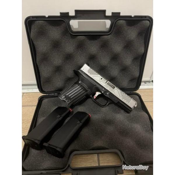 Pistolet BUL AXE Hatchet Compact silver 9x19