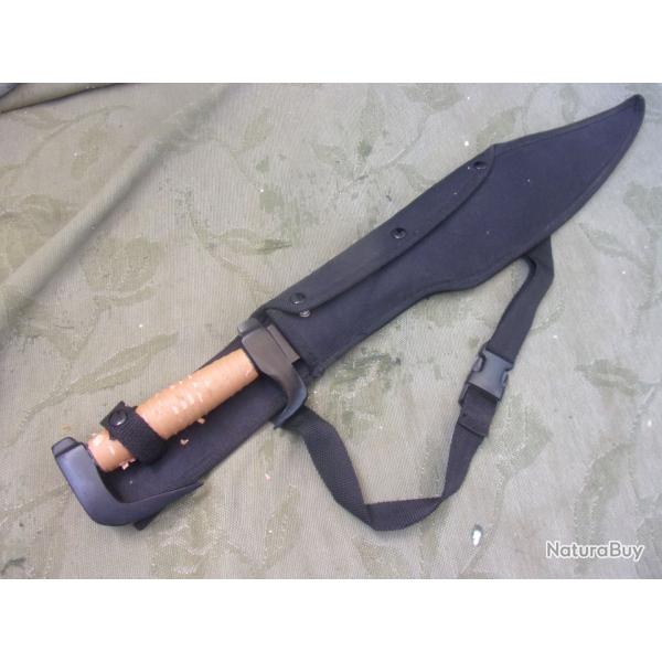 machette 61,5 cm avec fourreau