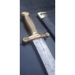 Sabre glaive OFFICIERS daté 1873Signé PILROT FRERES CHATELLERAULT 1833 BON ETAT