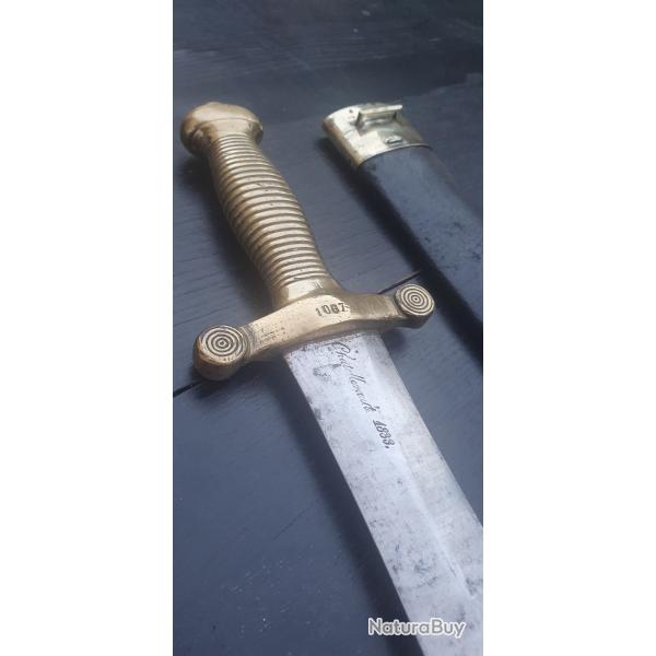 Sabre glaive OFFICIERS dat 1873Sign PILROT FRERES CHATELLERAULT 1833 BON ETAT