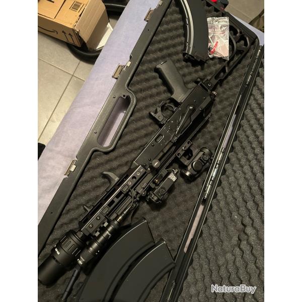 Akx tokyo marui full quiper et chargeur