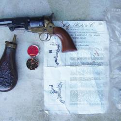 Revolver à poudre noire NAVY cal. 36