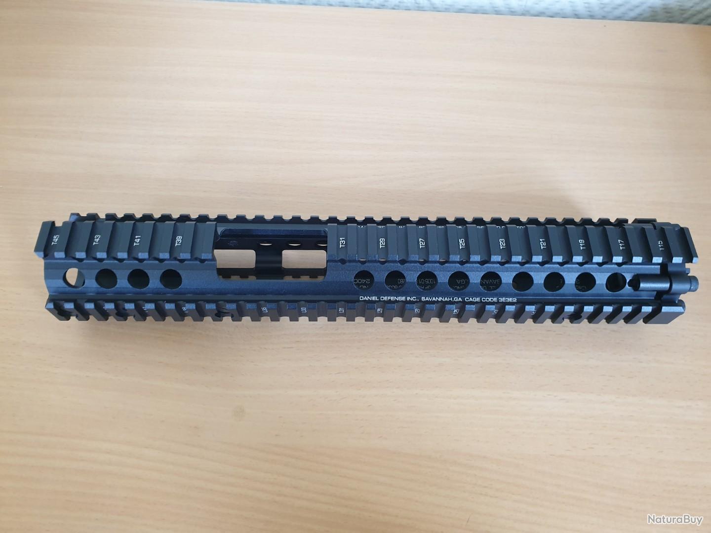 https://one.nbstatic.fr/uploaded/20250628/13632822/00001_Madbull-Daniel-Defense-12inch-FSP.jpg