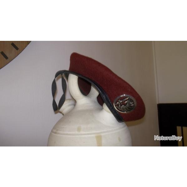 beret rouge para metro,rouge reglementaire