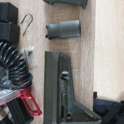 Crosse, poignée grip et poignée avant mlok magpul