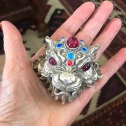 vintage - boucle tête de lion argent tibétain pierres jade estampille