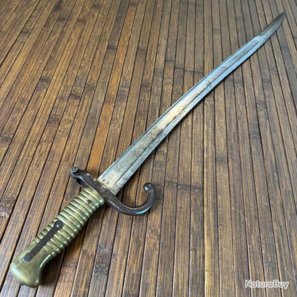 BEAU SABRE BAIONNETTE CHASSEPOT 1866 LAME YATAGAN GRAVE MANUFACTURE DE CHATELLERAULT 8 OCTOBRE 1871