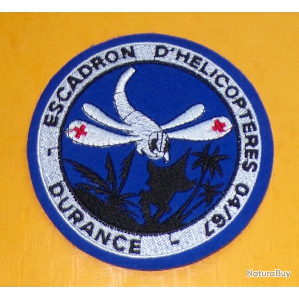 TISSU   ESCADRON D'HELICOPTERES 04/67 DURANCE ,  BON  ETAT VOIR PHOTOS  . POUR TOUT RENSEIGNEMENT M