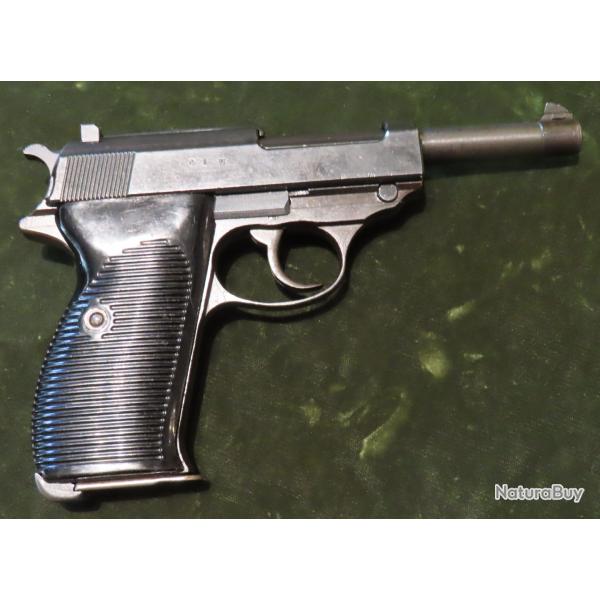 Walther P38 AC (Walther) 1944 mono matricule trs bon canon