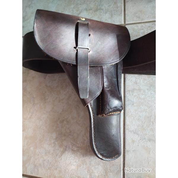 Lot compos d'un holster et d'une ceinture en cuir fauve, pour PA
