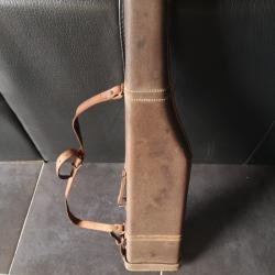 Porte fusil ancien en cuir jambon