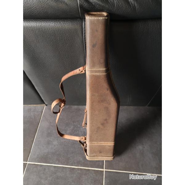 Porte fusil ancien en cuir jambon