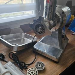 HACHOIR PRO GMG1100 NEUF