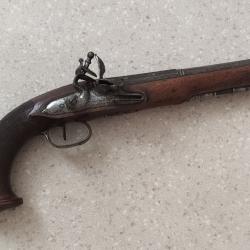 Pistolet à silex par Bouillet Pierre (arquebusiers ) vers 1780