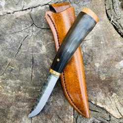 couteau de chasse d'artisan / corne d'antilope / ronce de noyer / acier 80crv2