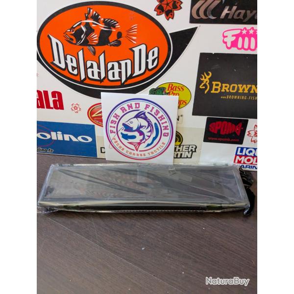 Bote de rangement Rig Box + pingles incluses.