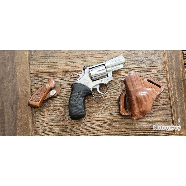 REVOLVER SMITH & WESSON model 66 "COMBAT MAGNUM" Calibre 357 MAGNUM