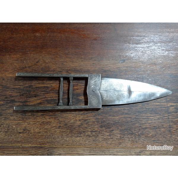 Grand poignard ou KATAR  double lame - indo-persan - 1850-1900 - BE