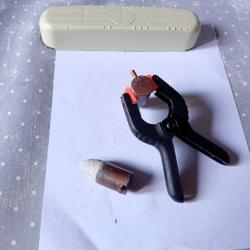 2 munitions  cal.12 pour revolver à  broche