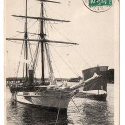 CPA- Marine BAYONNE -Yackt espagnol au Port N°3298