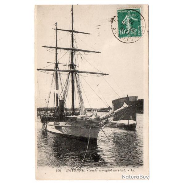 CPA- Marine BAYONNE -Yackt espagnol au Port N3298