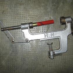SERTISSEUR CAL 410