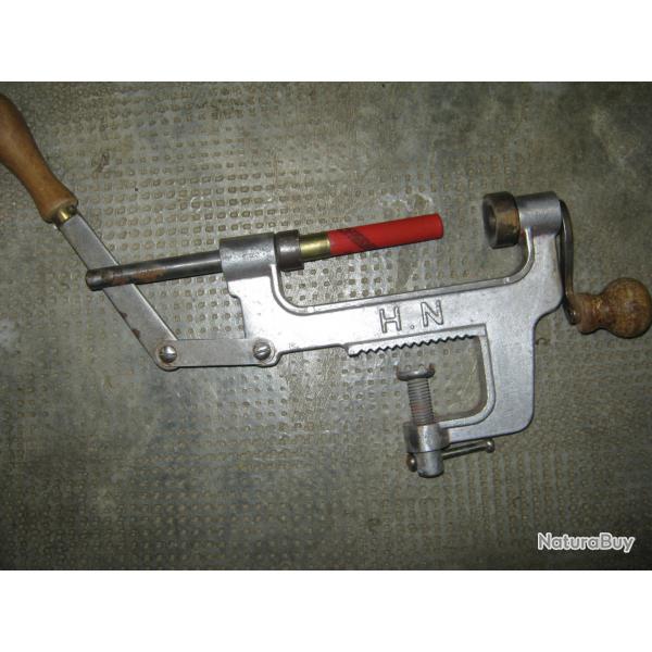 SERTISSEUR CAL 410