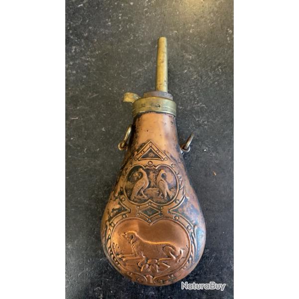 Ancienne poire  poudre , cuivre et laiton
