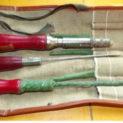 POCHETTE A OUTILS EN METAL AVEC DIFFERENTS TOURNEVIS , A CLIQUET OU SANS , DIFFERENTES TETES , NEUF