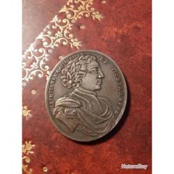 n°2  médaille russe, argent ou métal argenté sans ruban