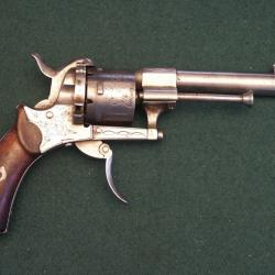 Revolver belge calibre 7mm à broche (A562)
