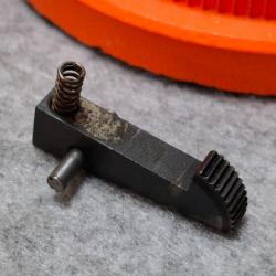 VOERE - 2102 Cal .22LR - Pièce - Verrou de chargeur