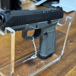 Et Pan !  Pistolet Arex delta Model X - Optic Ready - 9mm - 17 coups - Gris / Noir - ADFDELTAXORG