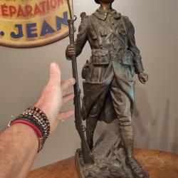 Ancienne Statue Soldat Verdun Poilu Régule par Carlier " Verdun on ne passe pas"