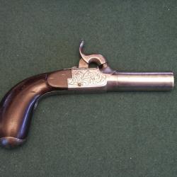 Très joli pistolet Belge à coffre à balle forcée. (A568)