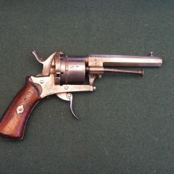 Revolver belge de type Lefaucheux marqué "EB" (A572)
