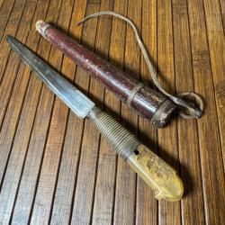 GRAND COUTEAU POIGNARD ORIENTAL BOU-SAADI BEAU FOURREAU CUIR CORNE