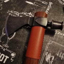 Tomahawk Paps