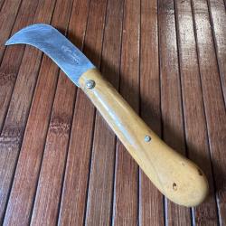 COUTEAU VIGNERON BOIS D'OLIVIER COLLECTION TARRY LEVIGNE FRANCE A THIERS BON ÉTAT ANNÉE 50