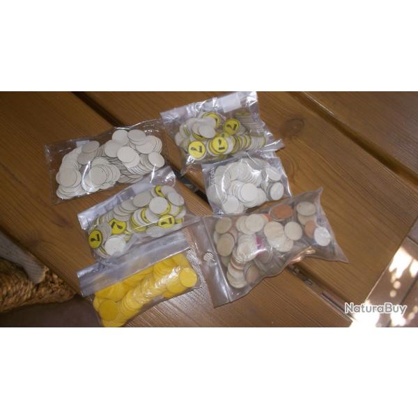 lot de 850 cartons de fermeture divers cal 16