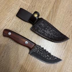 Couteau avec étui marron couteau droit
