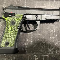 BERETTA 92XI SQUALO plaquette verte Cal 9x19