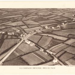 TIRAGE DE CLICHÉ TYPE GRAVURE - COMPAGNIE AÉRIENNE FRANÇAISE - LA CAMPAGNE BRETONNE, PRÈS DU FAOU