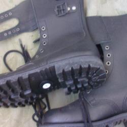 ranger , brodequin de marche pointure 42