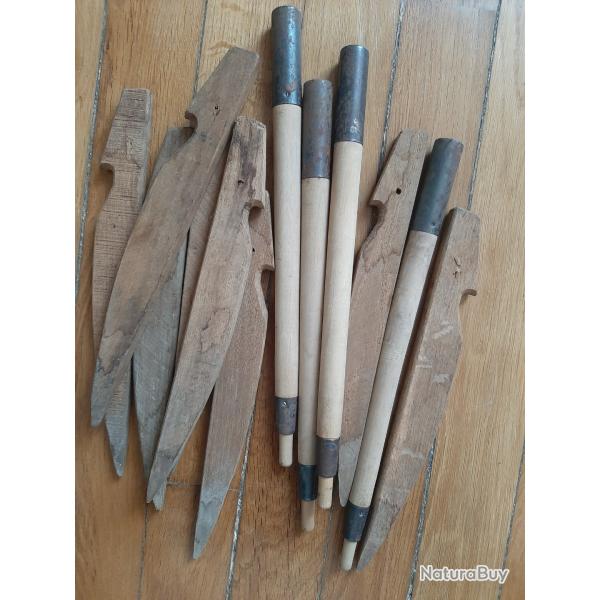 Lot de piquets de tente et mat en plusieurs parties. Priode anne 60. Arme franaise