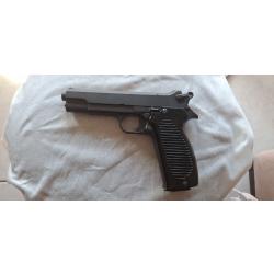 Pistolet MAS 50
