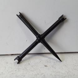 Cle demonte cheminee Pedersoli cruciforme UNIVERSELLE
