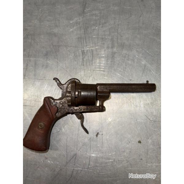 REVOLVER A BROCHE CALIBRE 8 MM A RESTAURER "THE GUARDIAN AMERICAN MODEL OF 1878"