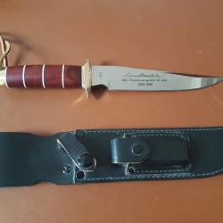 Rare Couteau Custom Commemo du SOG "CISO" (CIA - Forces speciales US au Vietnam) signé par Ben Baker